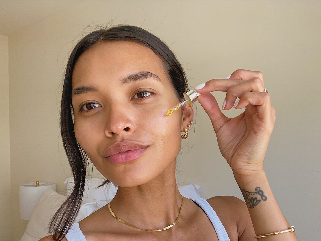 Uleiul facial: 7 beneficii